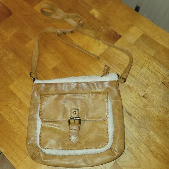 Crown Vintage faux textured leather and fleece shoulder bag crossbody adjustable - Picture 1 of 10